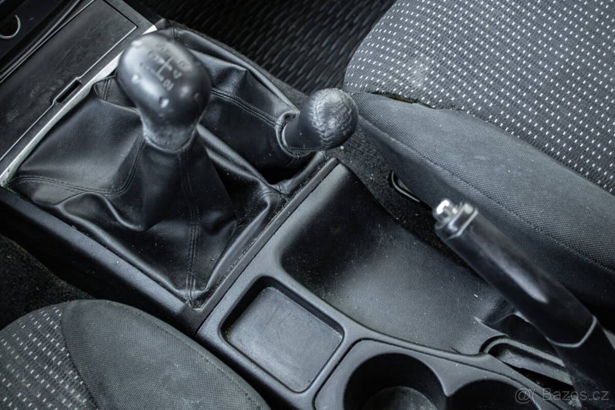 2011 Mitsubishi L200 - 19