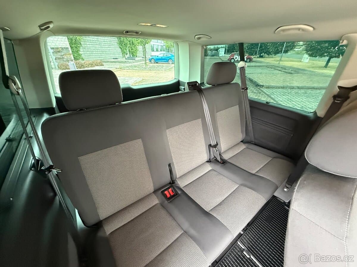 2013 Volkswagen CARAVELLE - 19