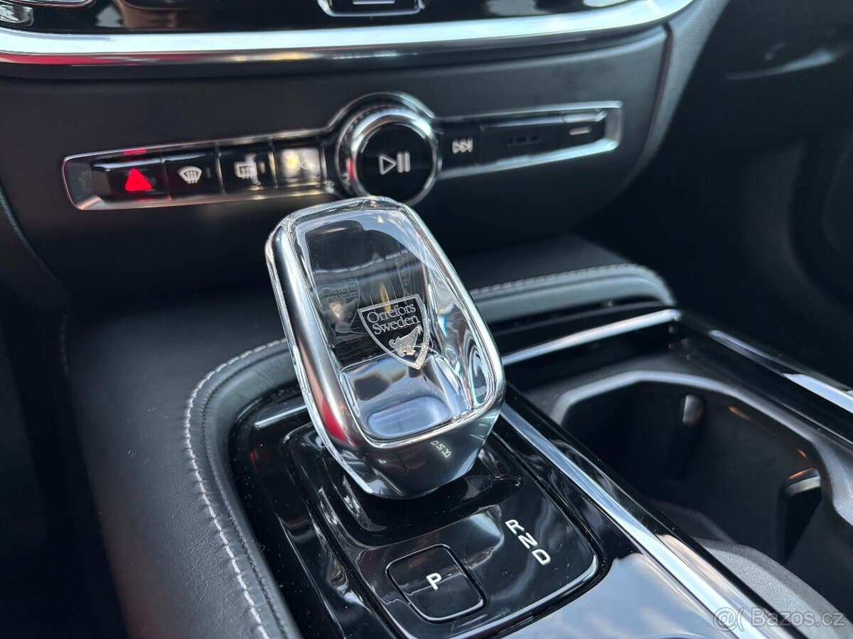 2020 Volvo V60 - 19