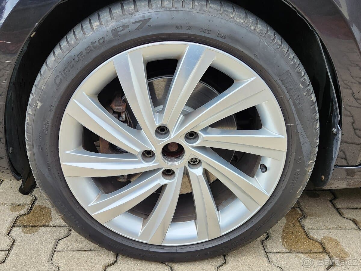 2011 Škoda SUPERB - 19