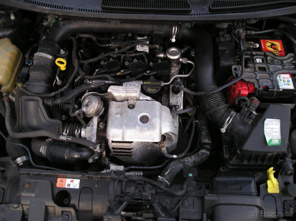 2013 Ford FIESTA - 19