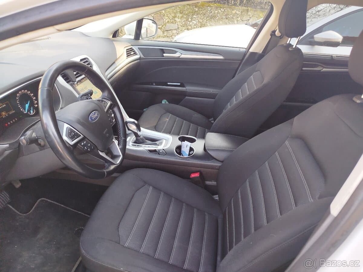 2019 Ford MONDEO - 19