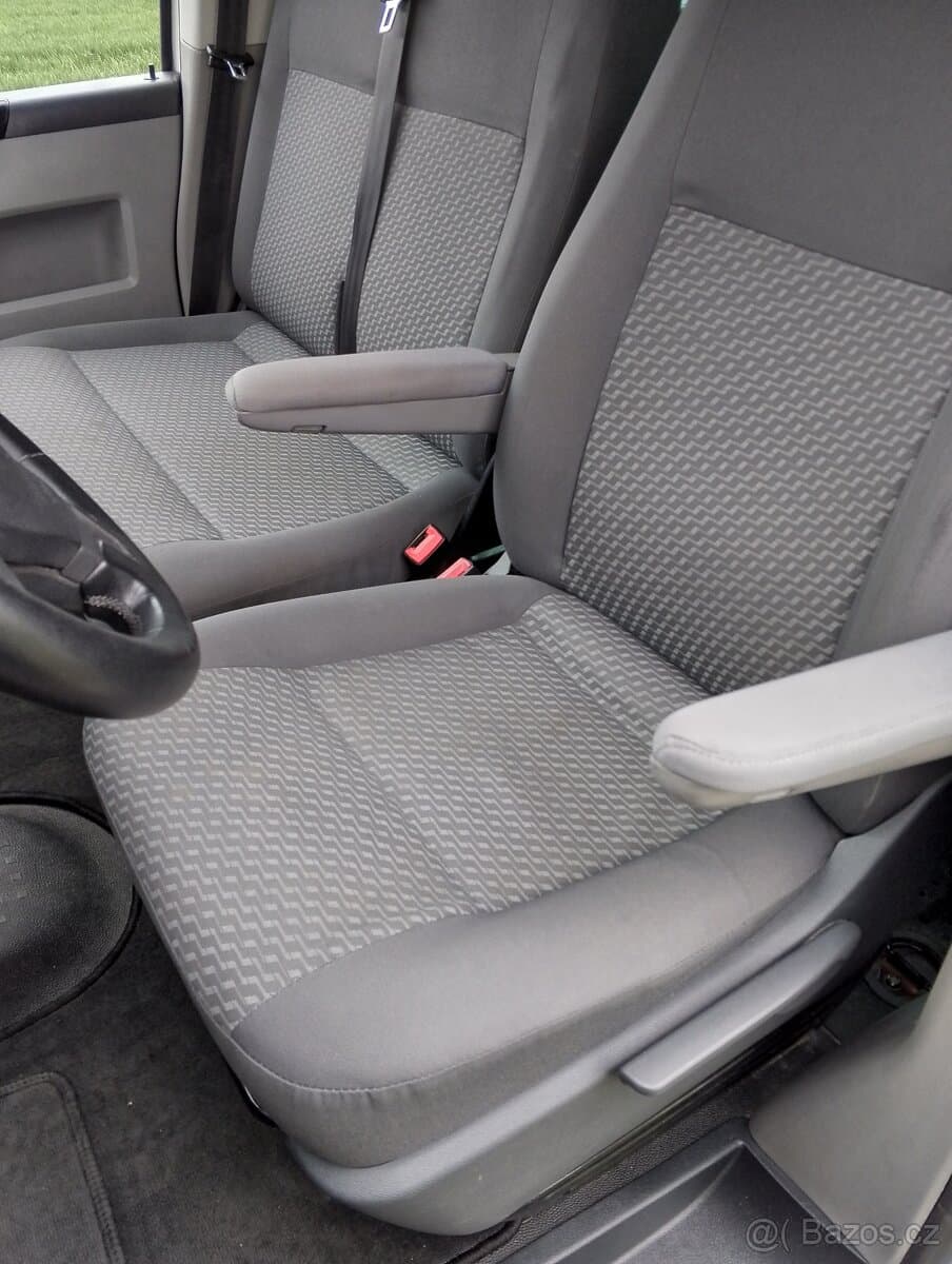 2010 Volkswagen CARAVELLE - 19