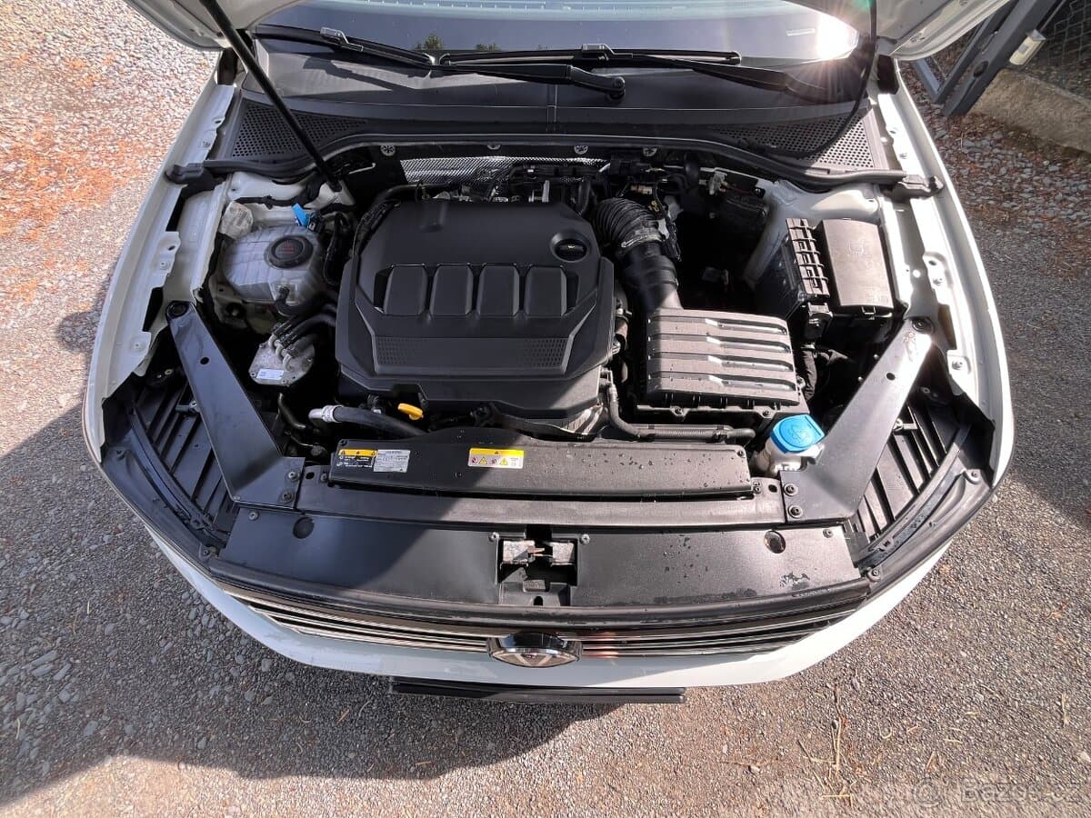 2020 Volkswagen PASSAT - 19