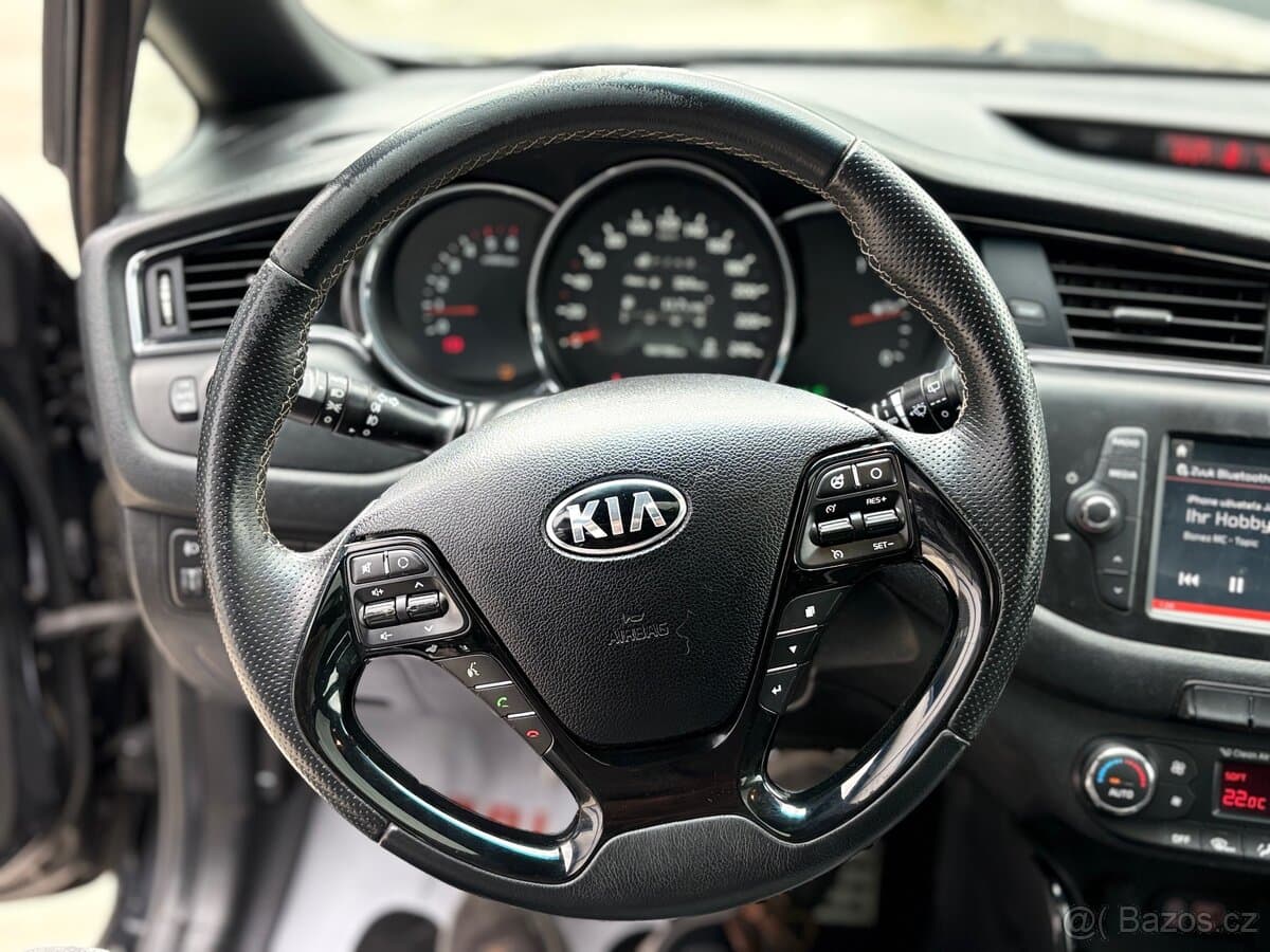 2017 Kia PROCEED - 19