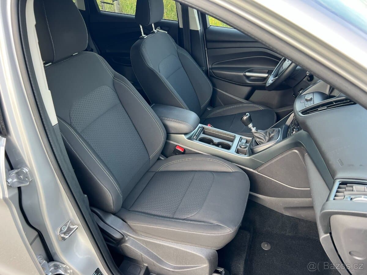 2017 Ford KUGA - 19