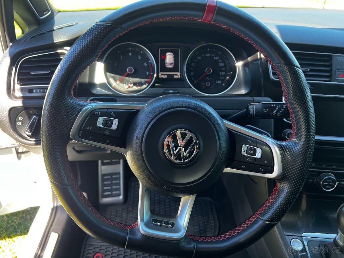 2014 Volkswagen GOLF - 19