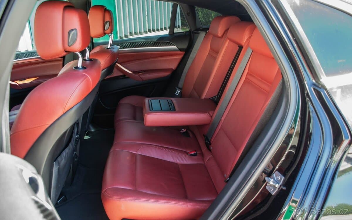 2012 BMW X6 - 19