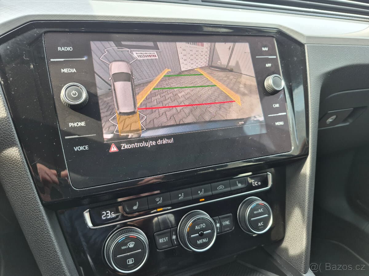 2020 Volkswagen PASSAT - 19