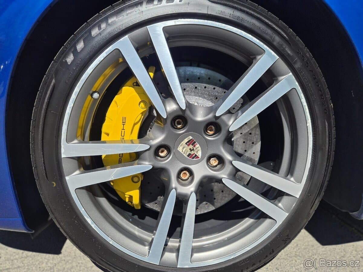 2011 Porsche PANAMERA - 19