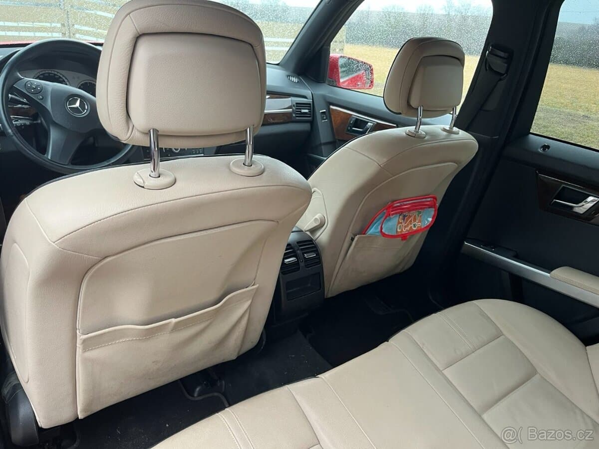 2010 Mercedes-Benz GLK - 19