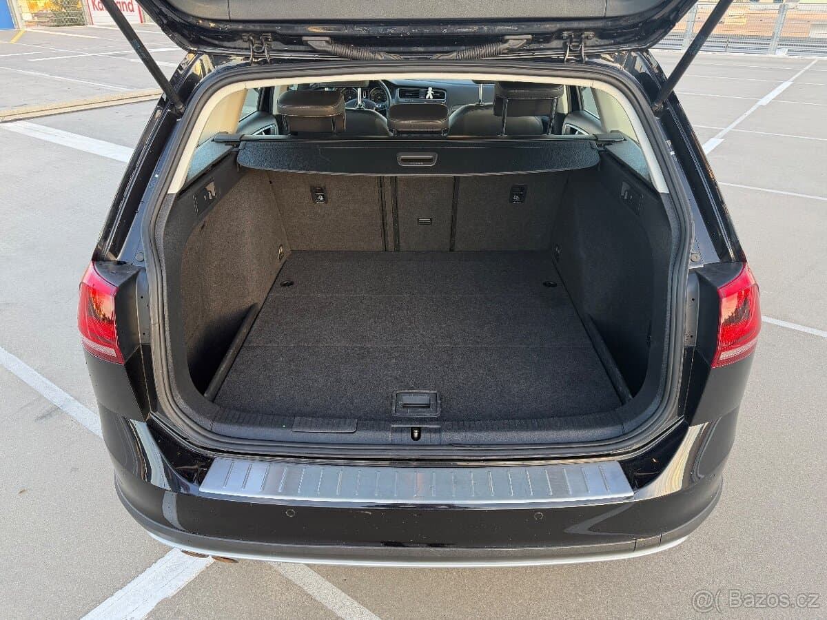 2015 Volkswagen GOLF - 19