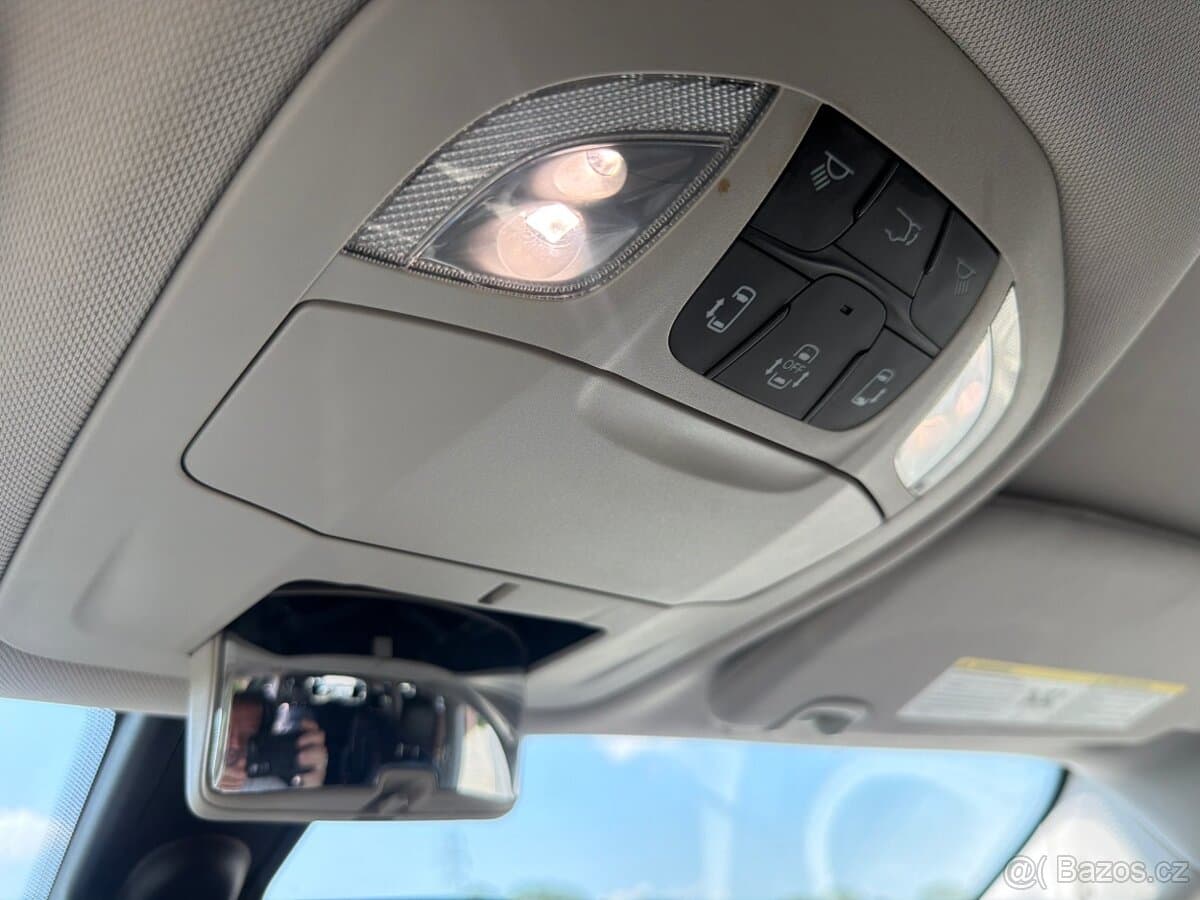 2020 Chrysler PACIFICA - 19