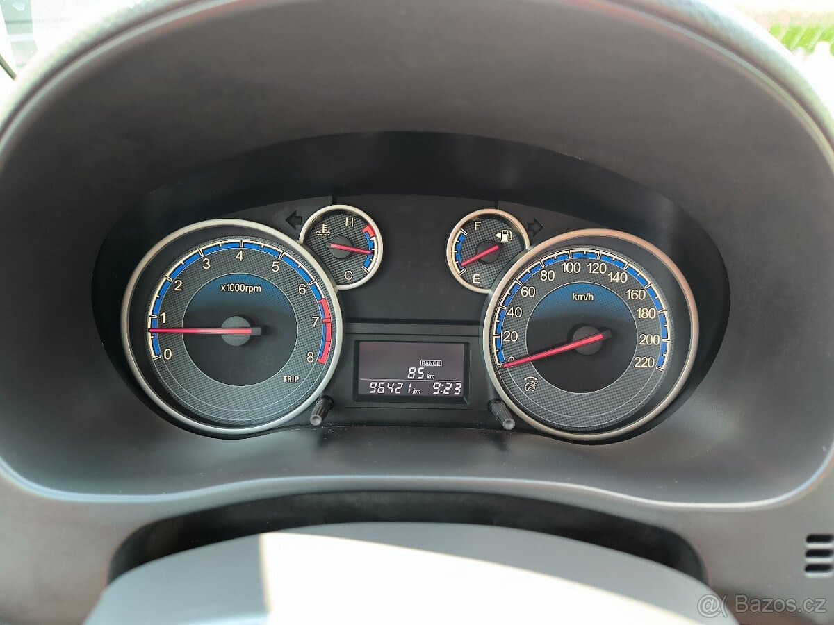 2012 Suzuki SX4 - 19