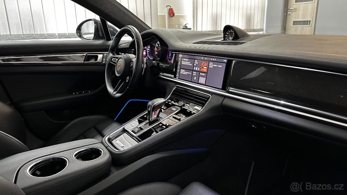 2020 Porsche PANAMERA - 19