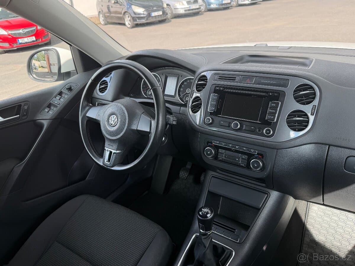 2012 Volkswagen TIGUAN - 19