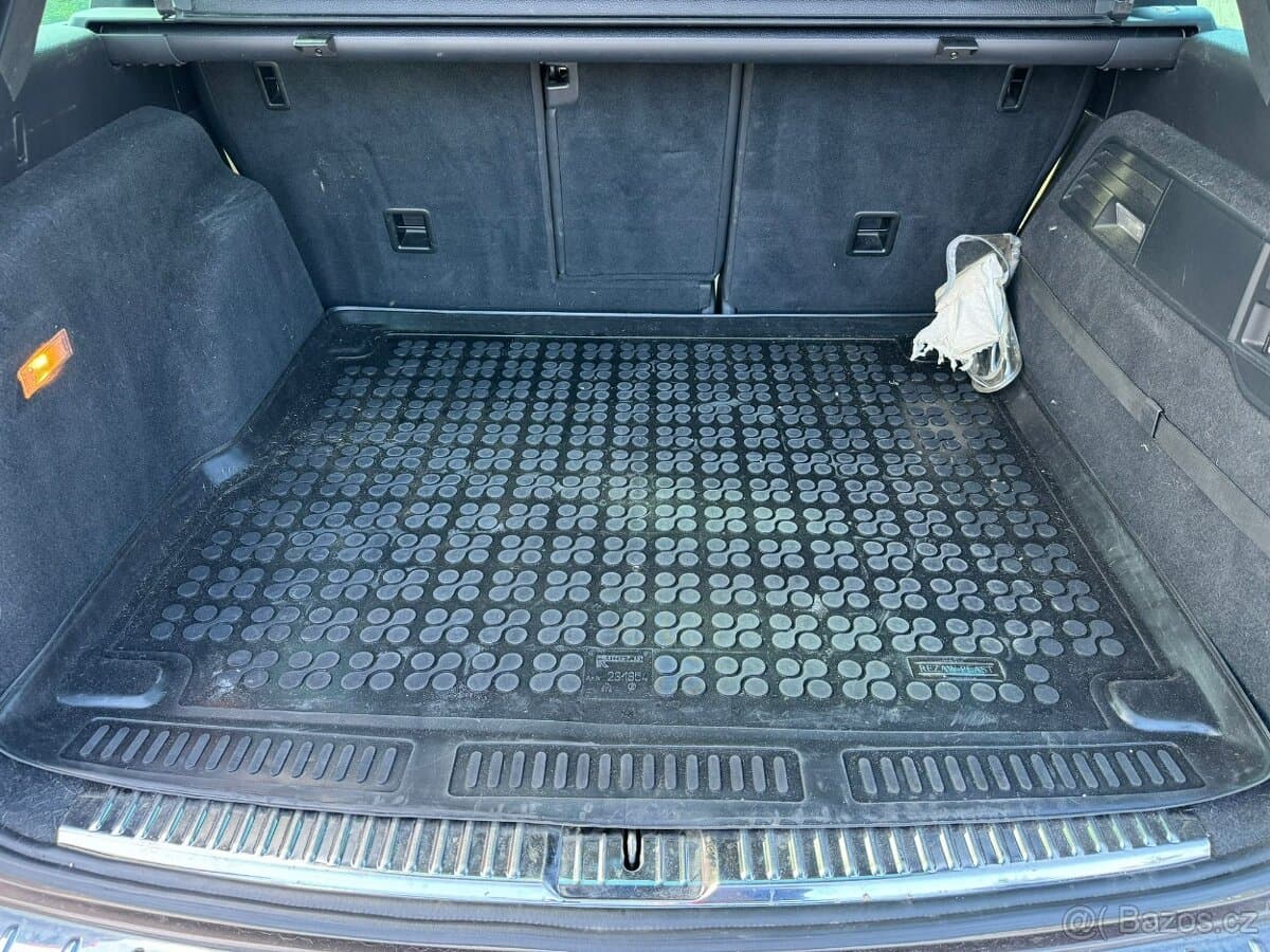2014 Volkswagen TOUAREG - 19
