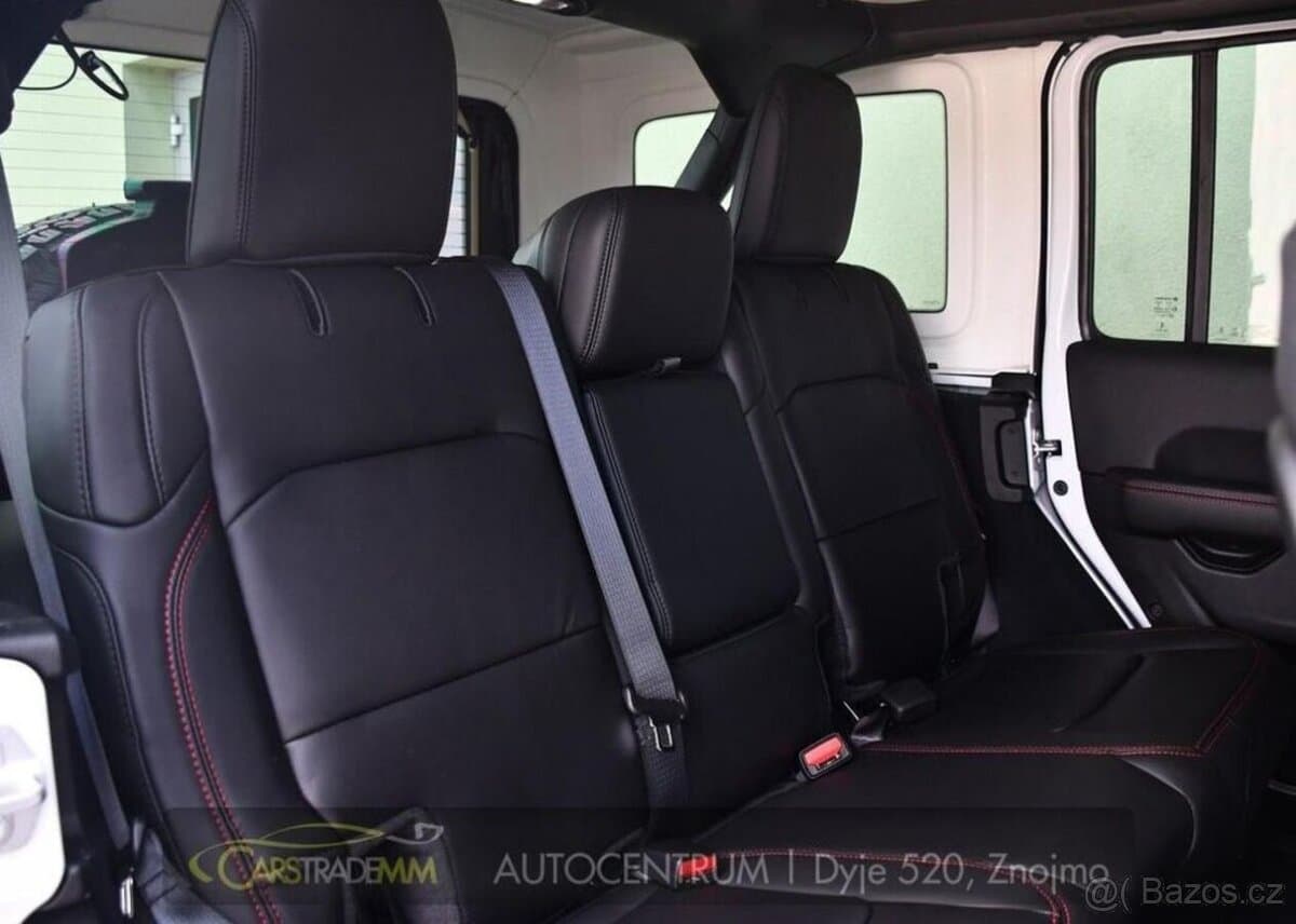 2025 Jeep WRANGLER - 19