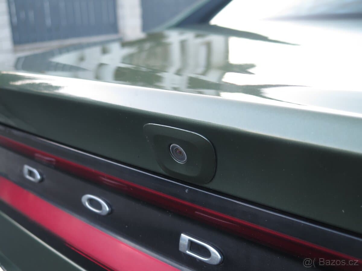 2020 Dodge CHARGER - 19