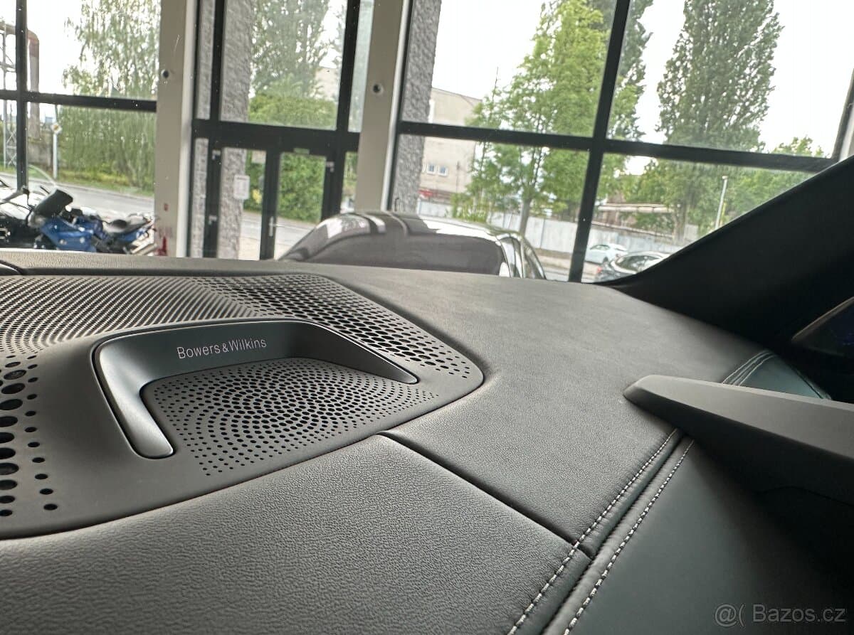 2024 BMW X7 - 19