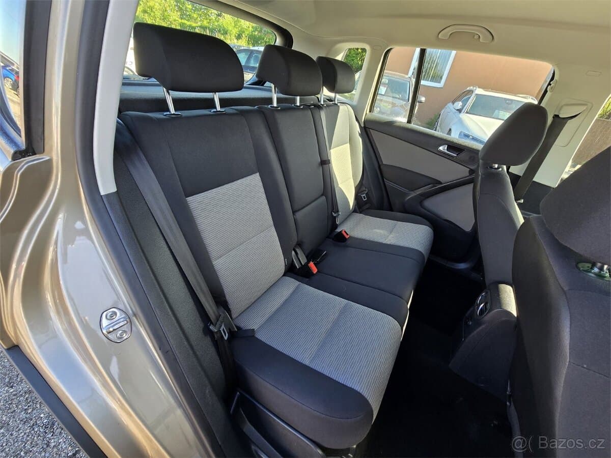 2012 Volkswagen TIGUAN - 19