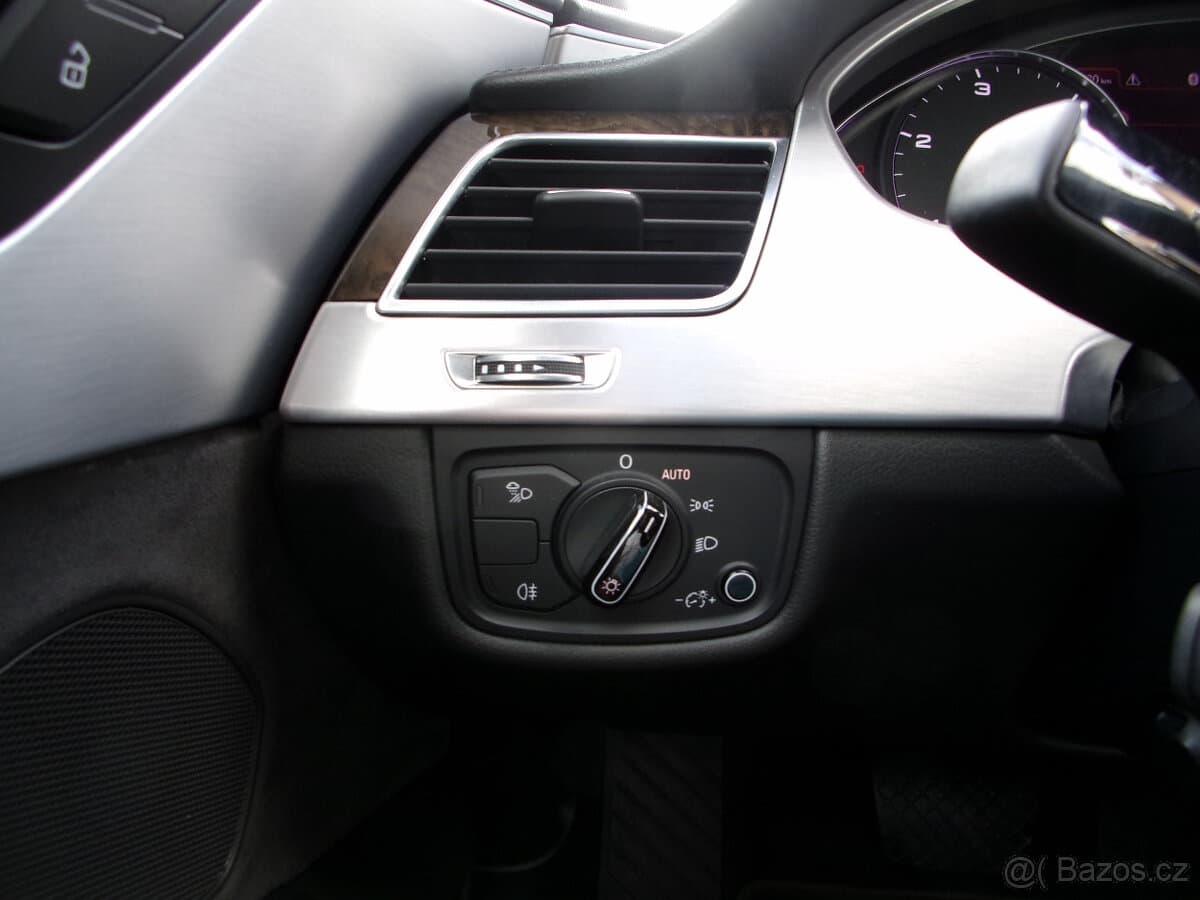 2012 Audi A8 - 19