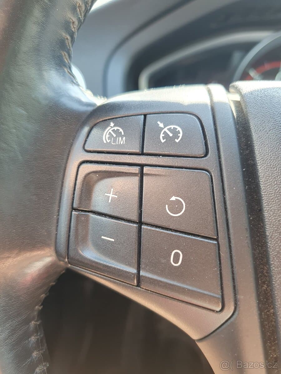 2014 Volvo V40 - 19