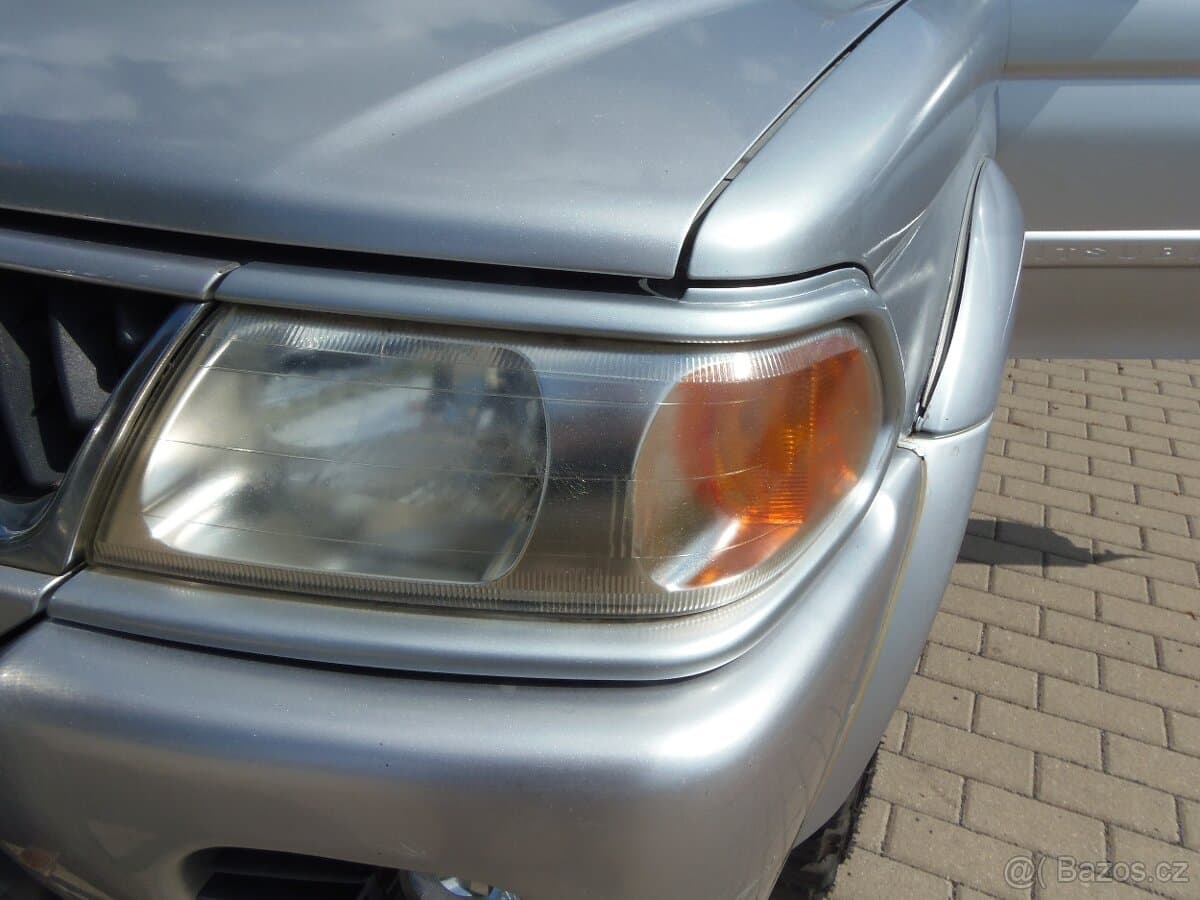 Mitsubishi PAJERO - 19