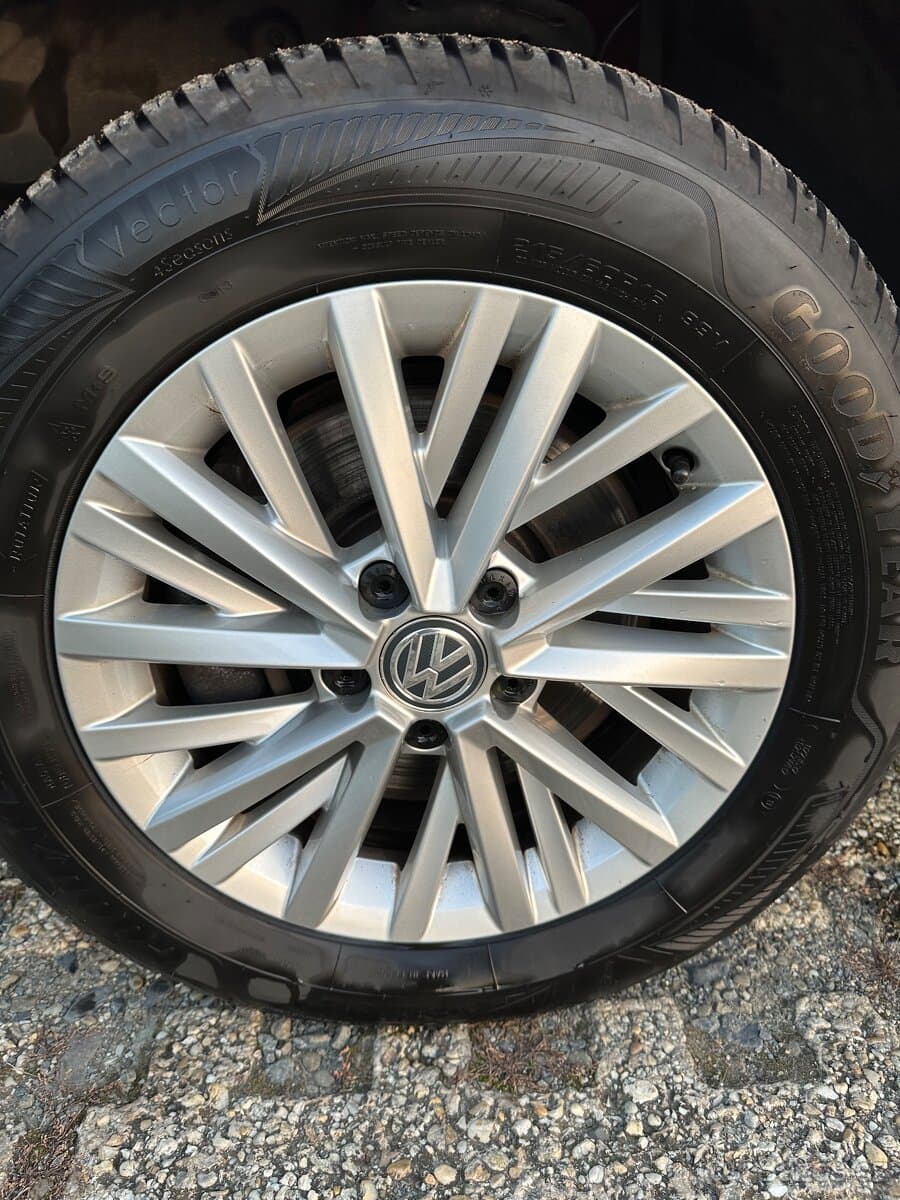2019 Volkswagen T-ROC - 19