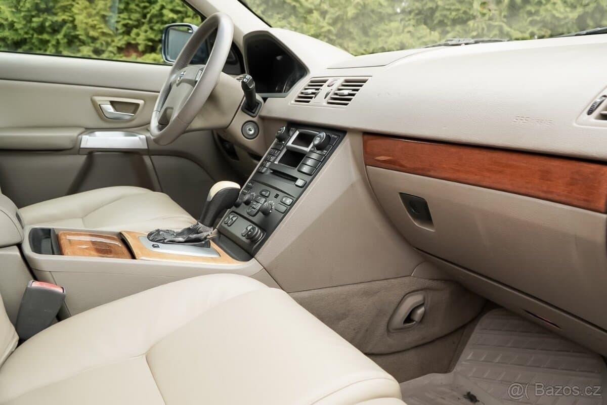 2003 Volvo XC90 - 19