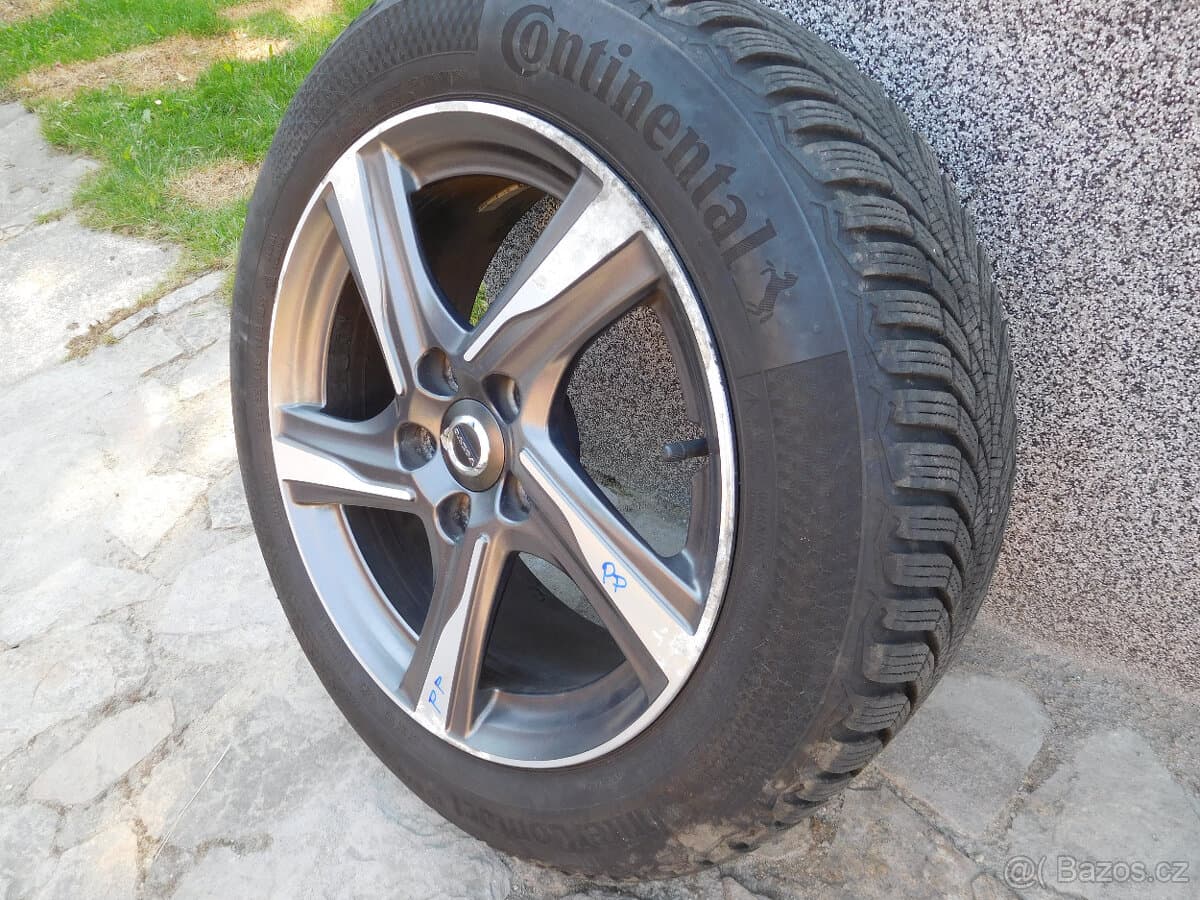 2018 Volvo V40 - 19