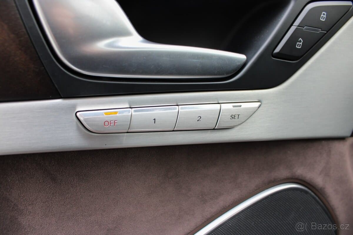 2013 Audi A8 - 19