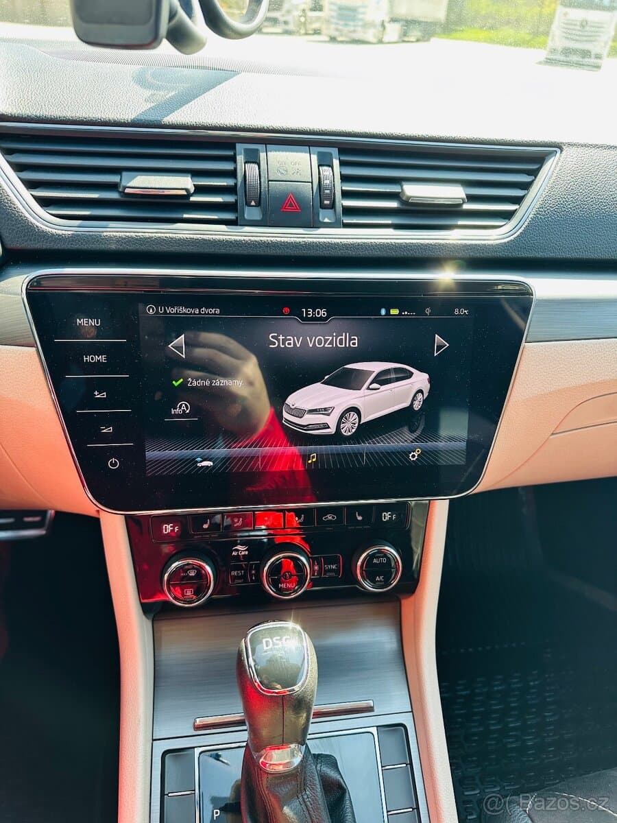 2020 Škoda SUPERB - 19