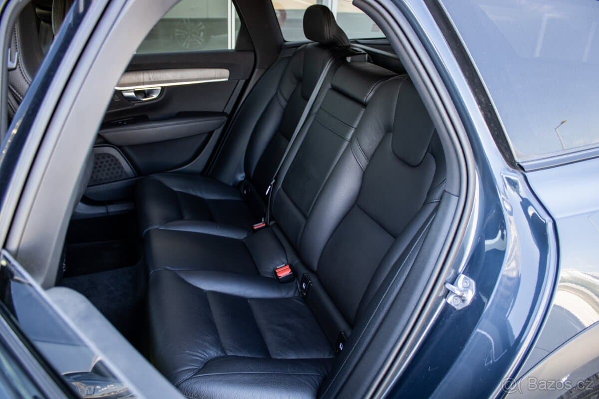 2021 Volvo V90 - 19