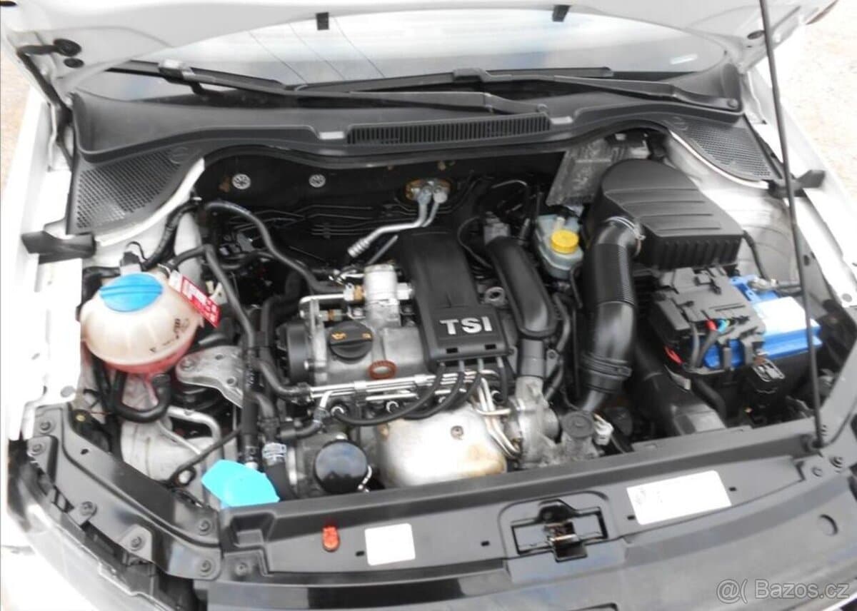 2011 Volkswagen POLO - 19