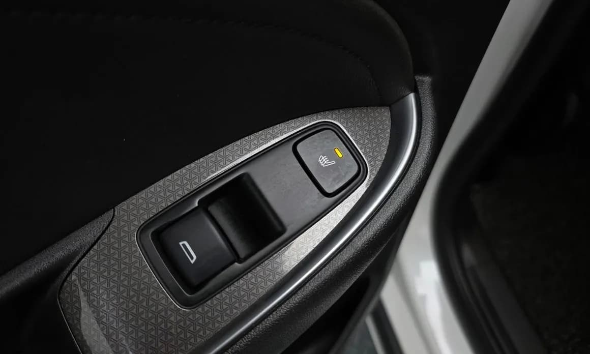 2019 Chevrolet MALIBU - 19