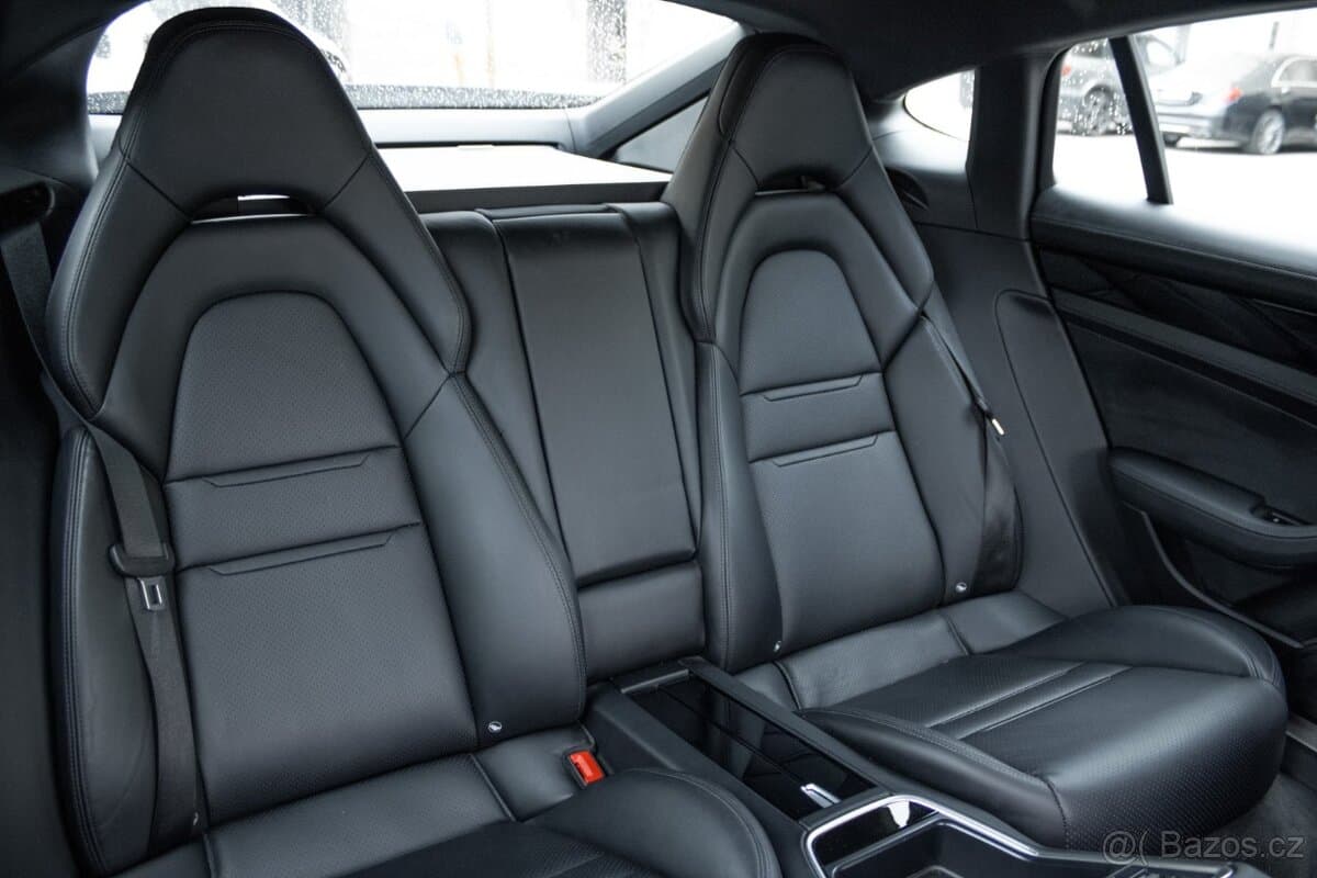 2019 Porsche PANAMERA - 19