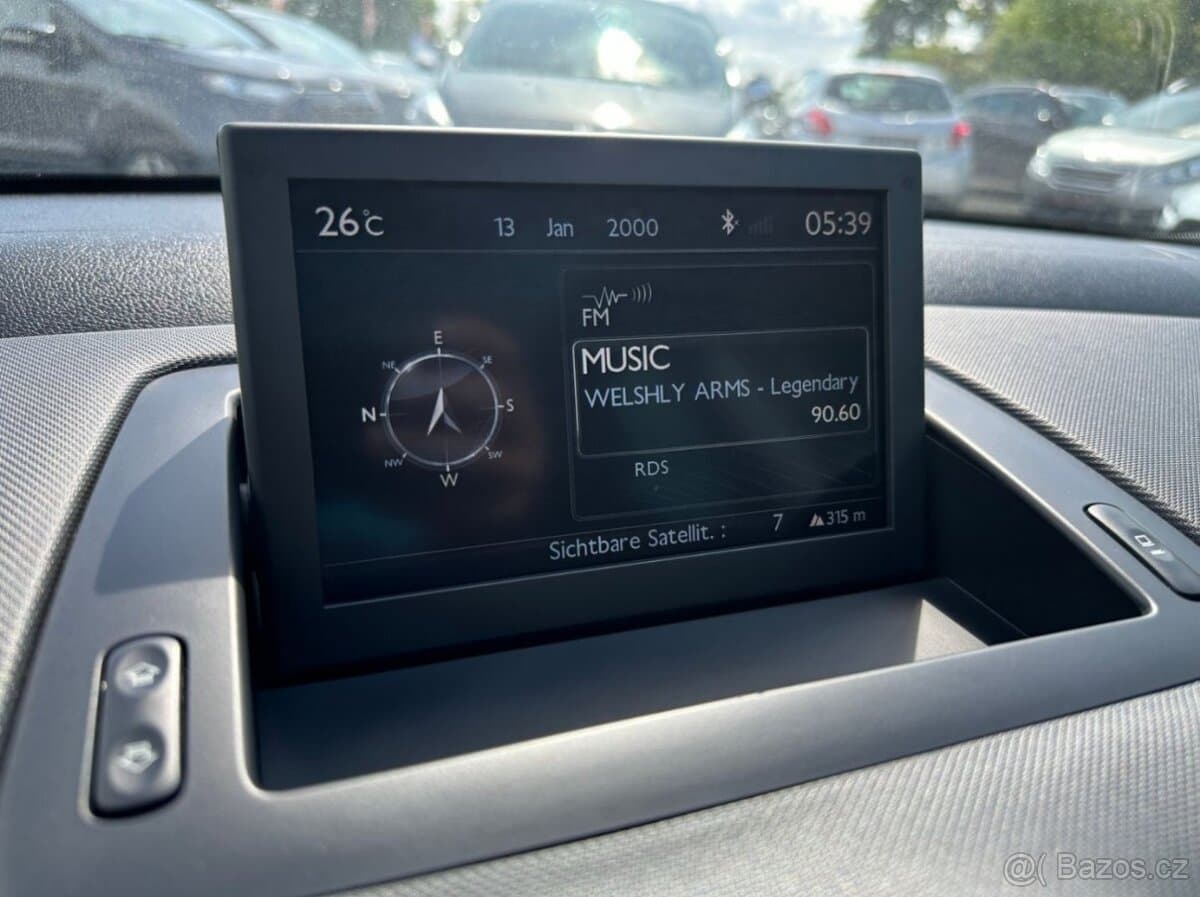 2013 Peugeot 308 - 19