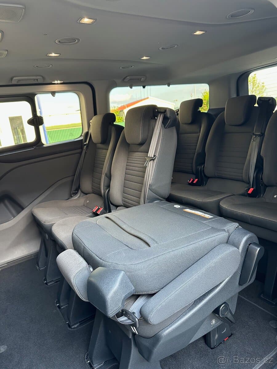 2019 Ford TOURNEO - 19