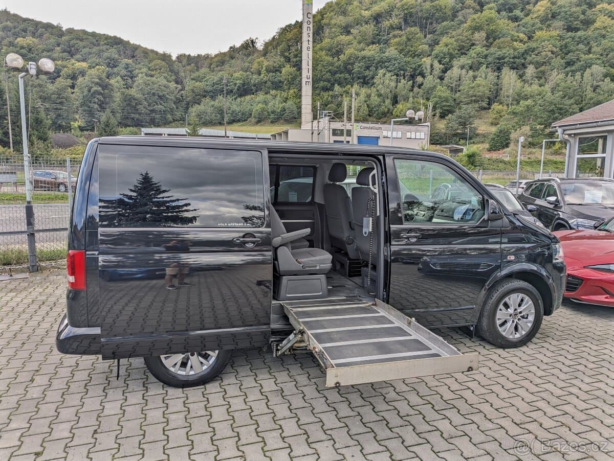 2015 Volkswagen MULTIVAN - 19