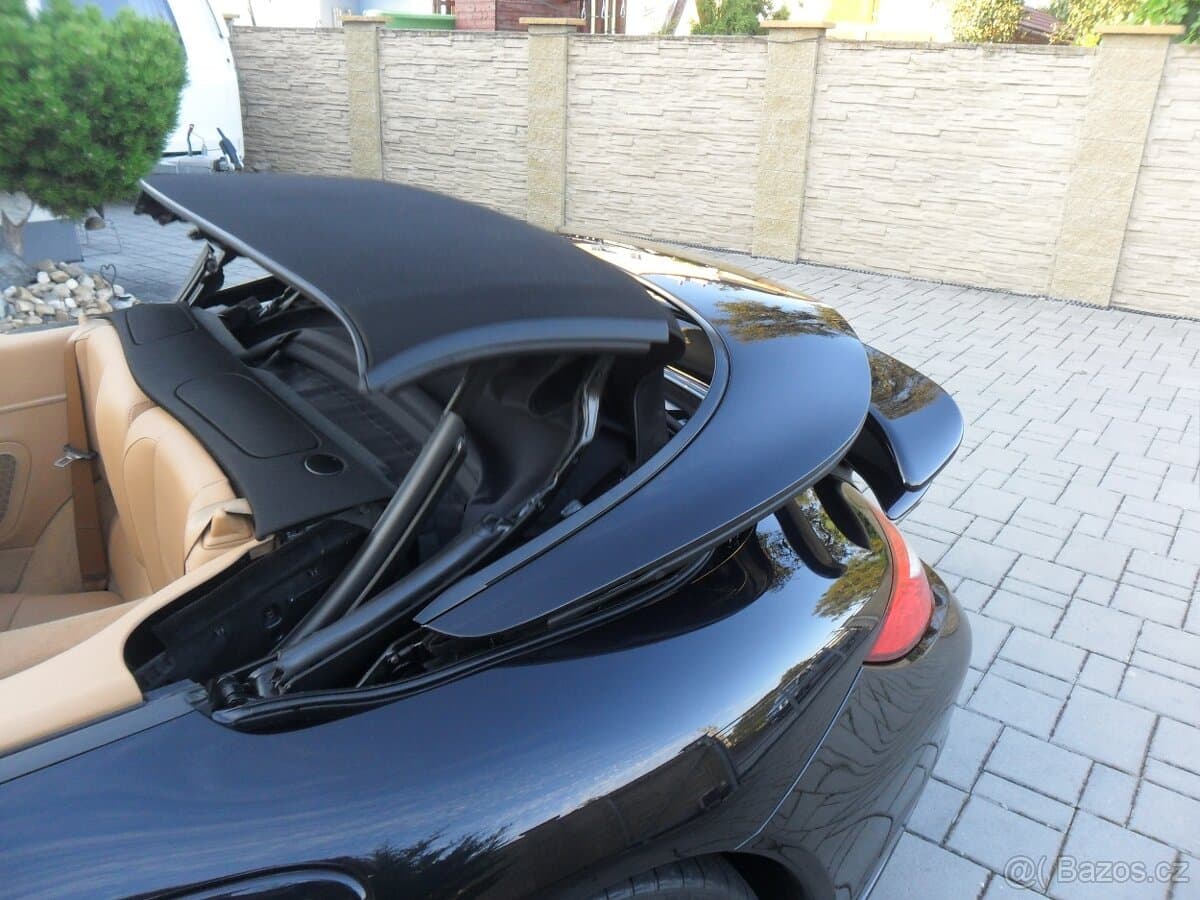 2012 Porsche 911 - 19