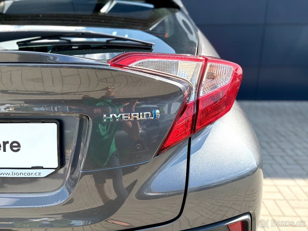 2018 Toyota C-HR - 19