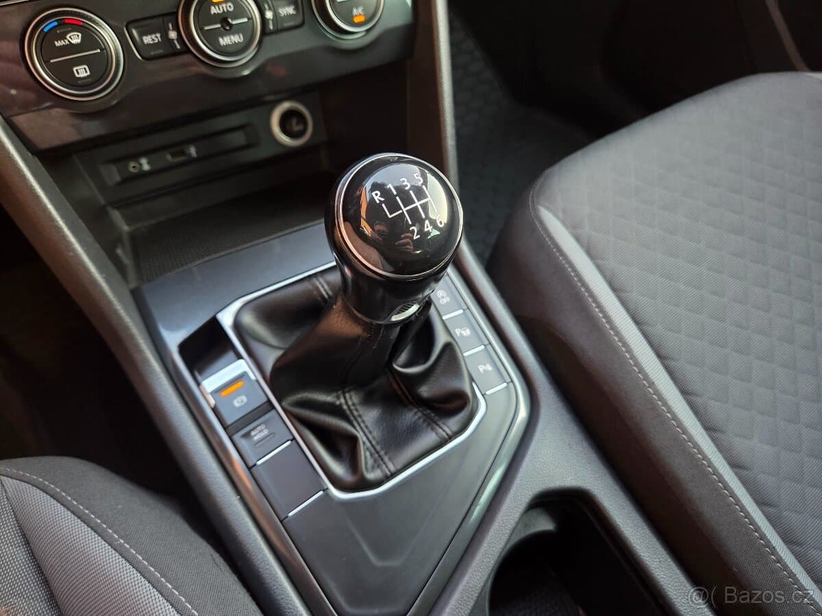 2016 Volkswagen TIGUAN - 19