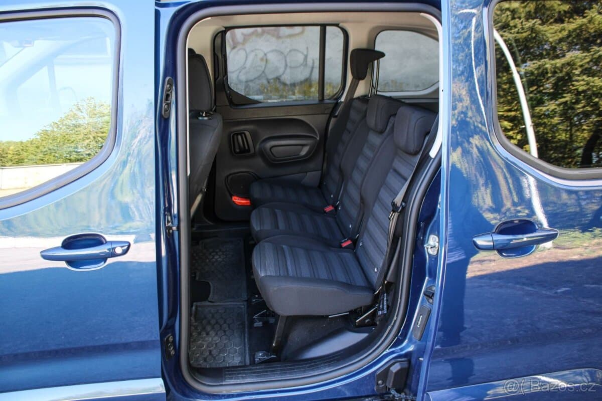 2022 Opel COMBO - 19