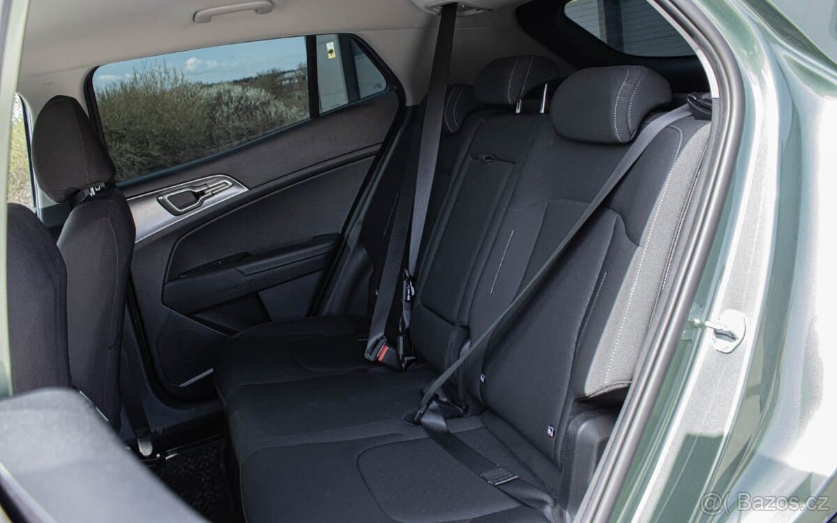 2025 Kia SPORTAGE - 19
