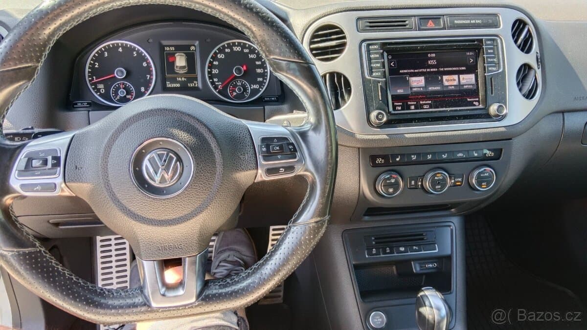 2015 Volkswagen TIGUAN - 19