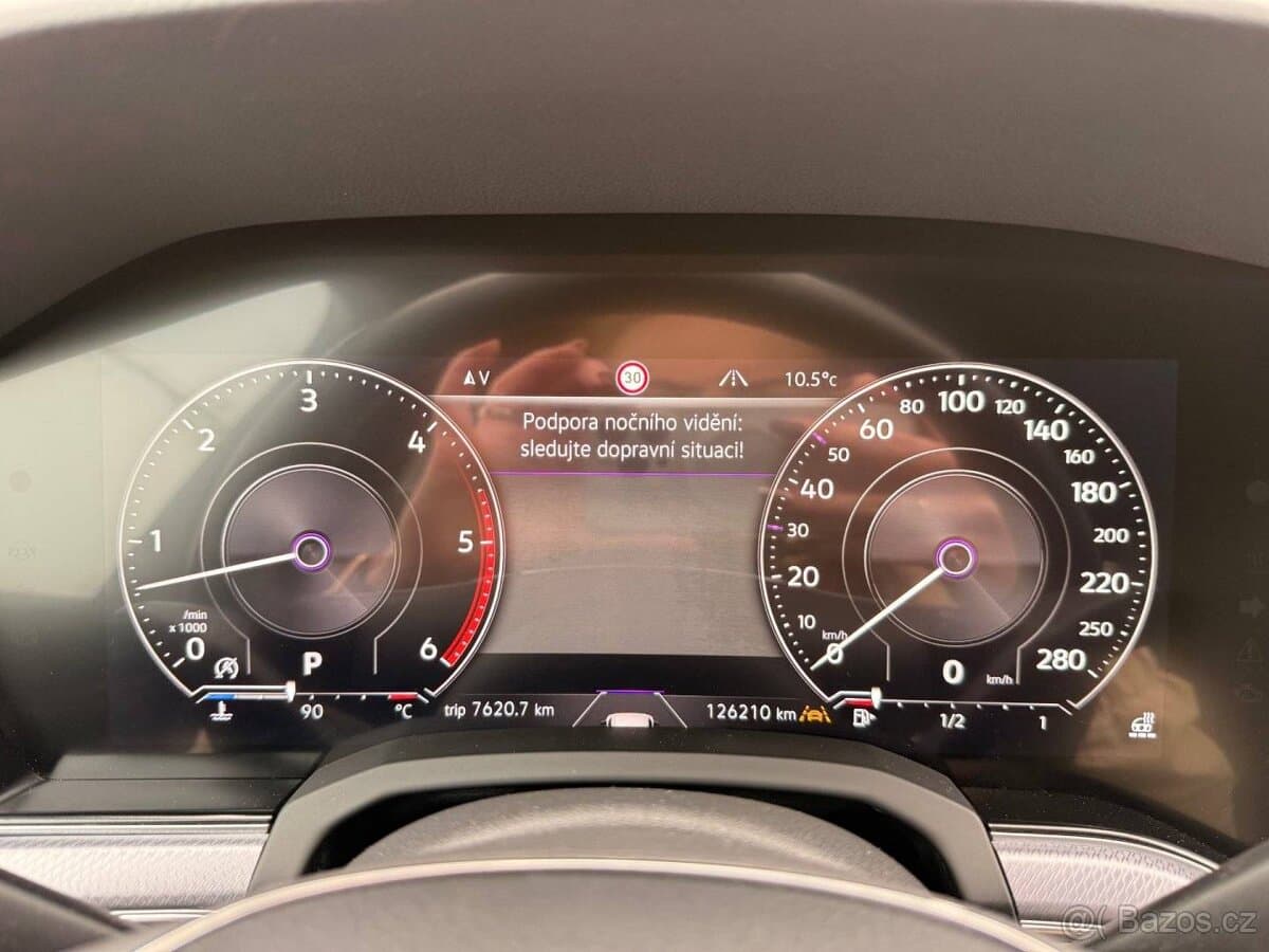 2020 Volkswagen TOUAREG - 19