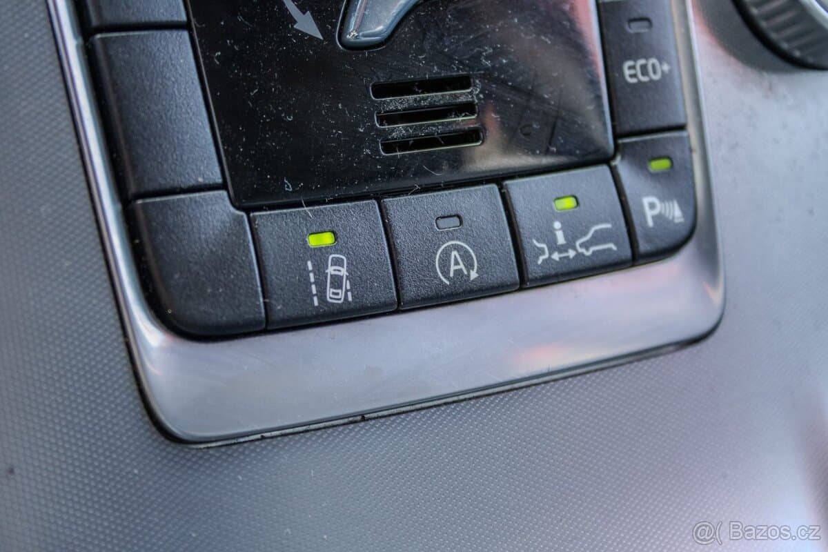 2016 Volvo V70 - 19