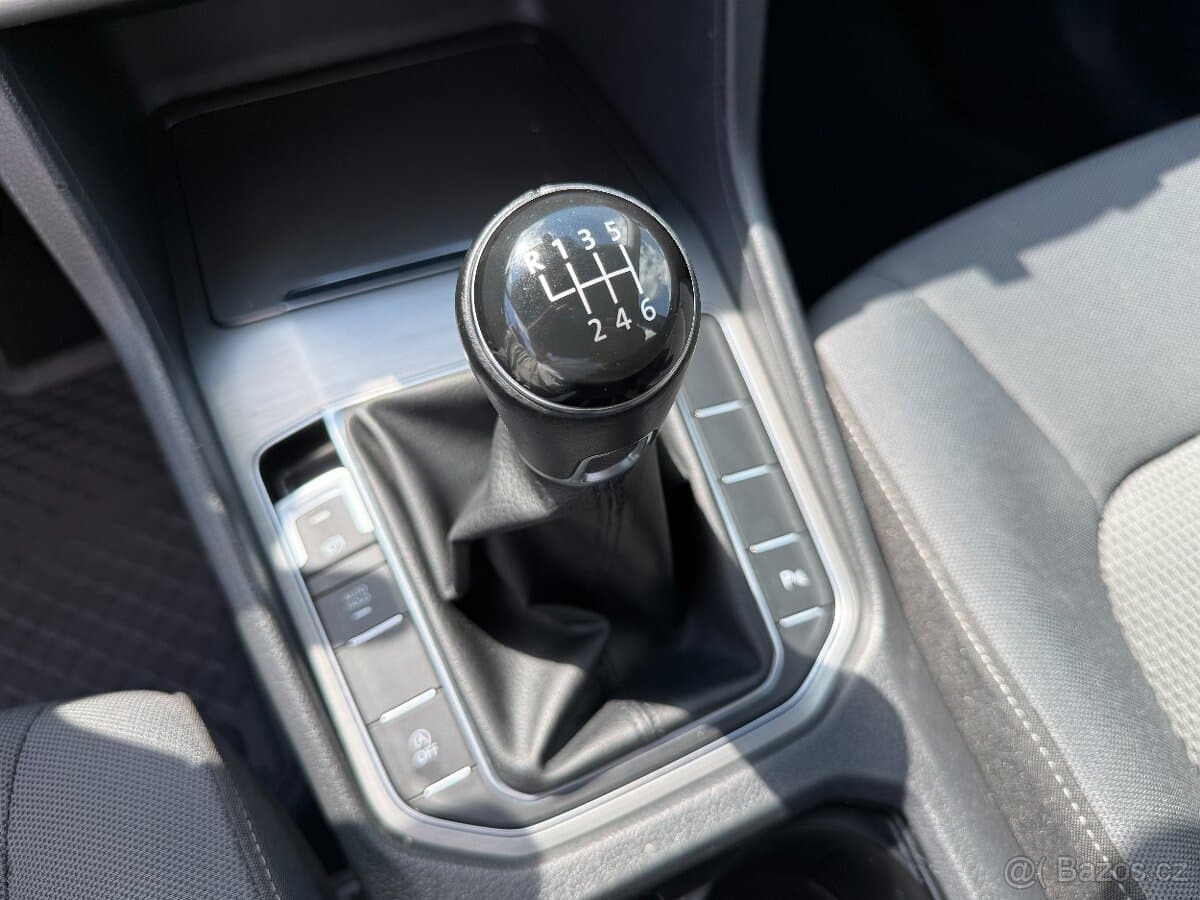 2017 Volkswagen GOLF - 19
