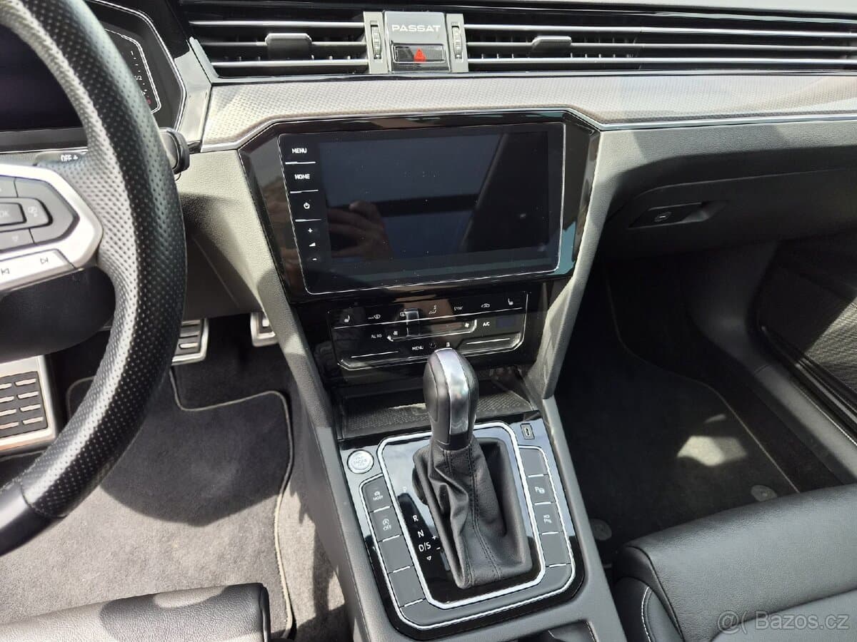2020 Volkswagen PASSAT - 19